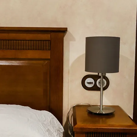 Saint Way בית הארחה